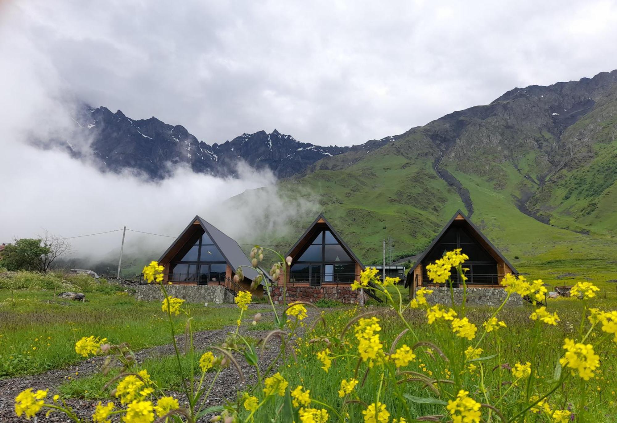 Kera Cottages Kazbegi 外观 照片